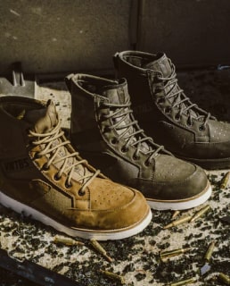 Shoes, Boots & Footwear